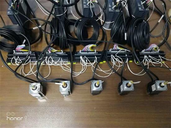 號(hào)外!號(hào)外_三菱定位新用法:FX5U內(nèi)置32軸總線定位!